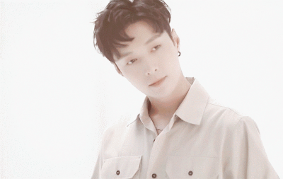 张艺兴动图 权侵删