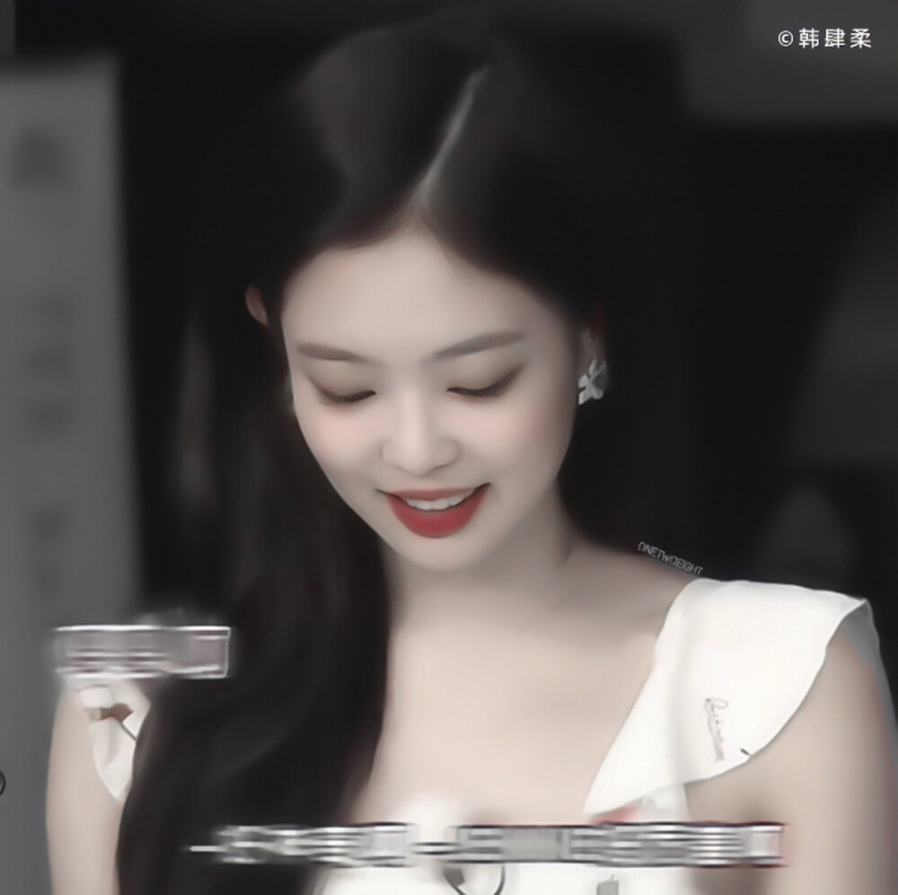 jennie
?江纪然