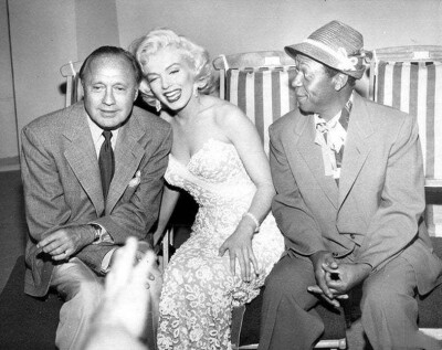 玛丽莲梦露（Marilyn）出现在杰克·本尼（Jack Benny）秀上。 ​​​