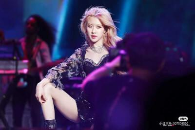 “我永远热爱朴彩英”