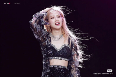 “我永远热爱朴彩英”