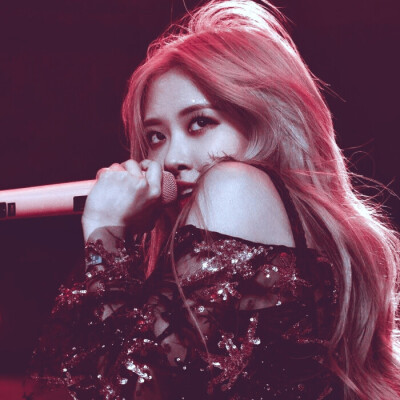 “我永远热爱朴彩英”