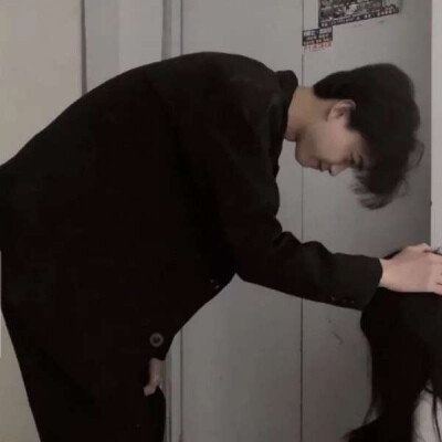  那天早上的雾散了，不止早上，不止雾。