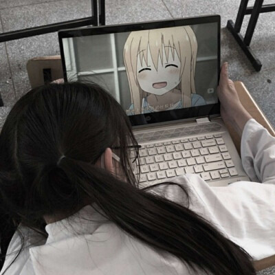  那天早上的雾散了，不止早上，不止雾。