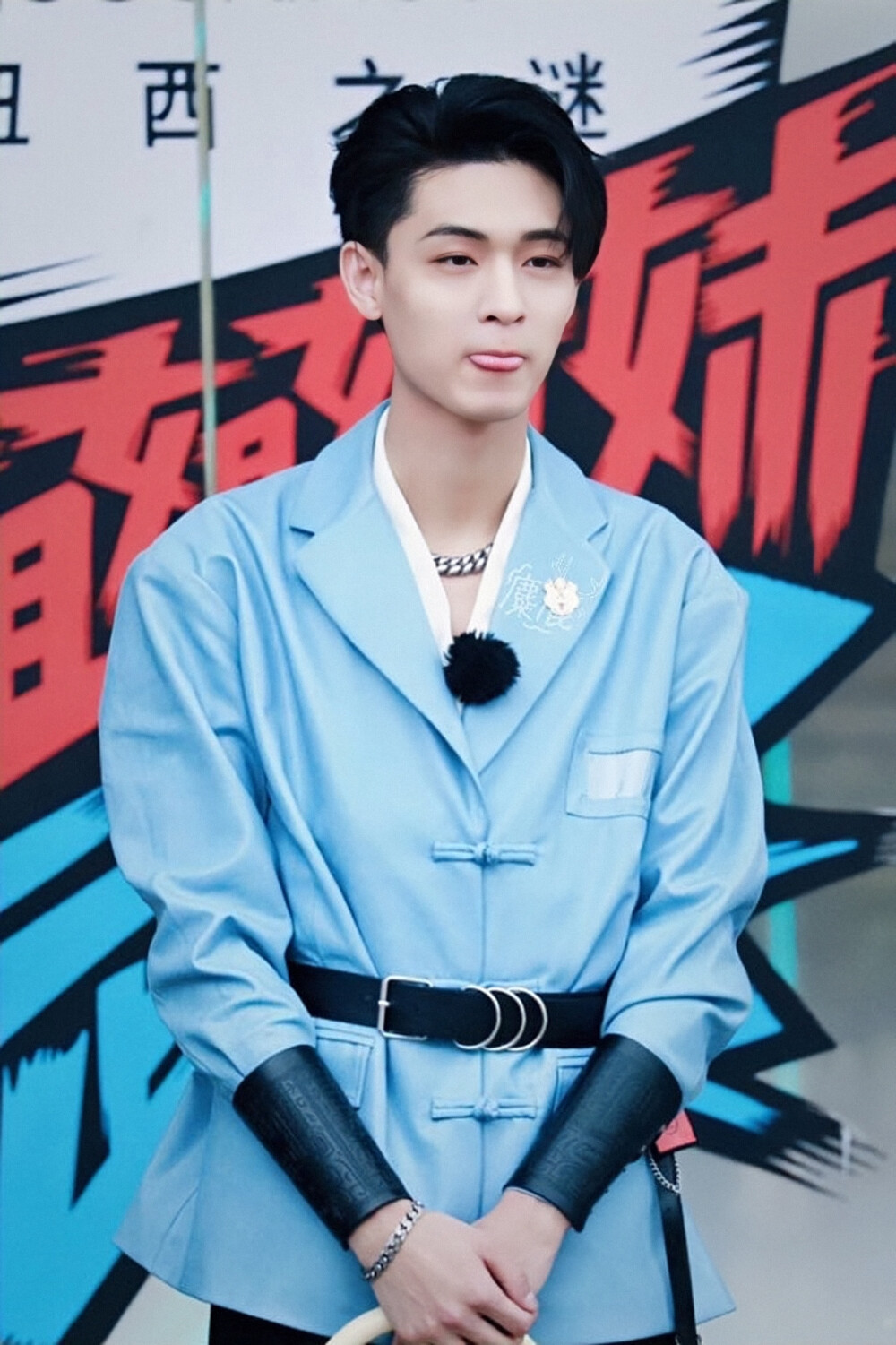 秦霄贤姐姐妹妹的武馆