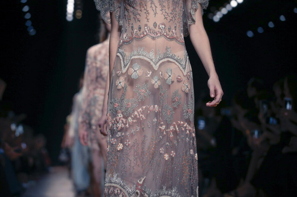 「时装」 Valentino Spring 2015 RTW ​​​
