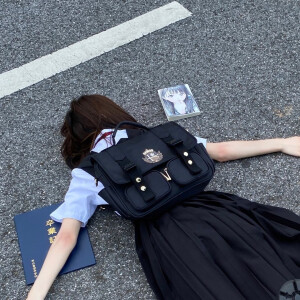 放屁小蘑菇 关注 日系女头 #女生头像 赞 评论 收藏 更多 发布至专辑