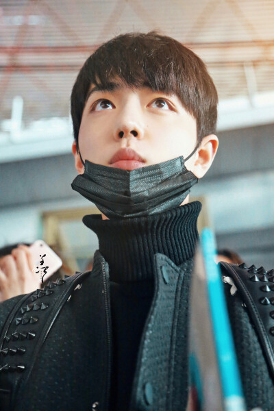 161225北京-重庆 肖战 机场