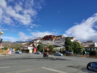 伊利，乌鲁木齐，兰州，黄山