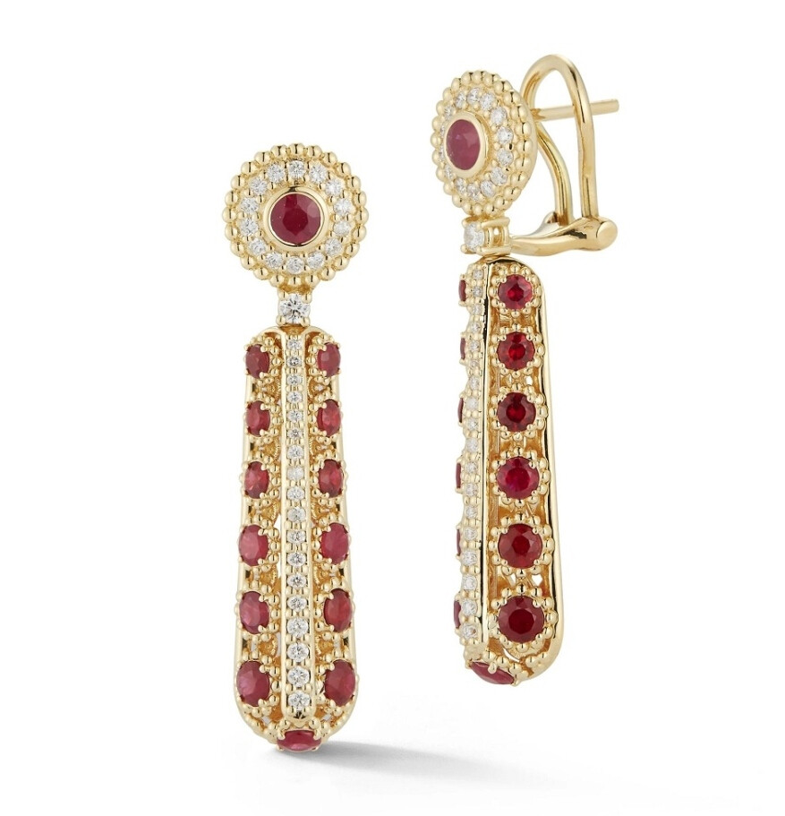 意大利珠宝商 Miseno 刚刚推出新一季珠宝作品，共由「Faro」、「Procida」、「Baia」和「Marea」4个系列组成。