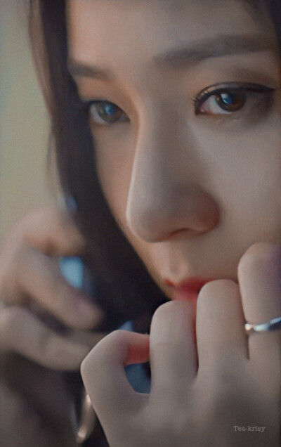 郑秀晶 Krystal cr：Tea-krisy
一个广告拍出了电影的感觉