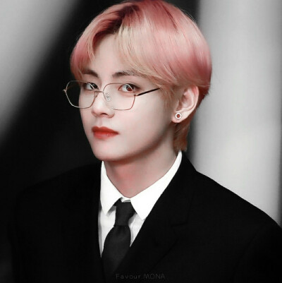 Gryffindor '格兰芬多 _
◔金泰亨 二传注明花骑遗珠
cr.ByMySideKookV