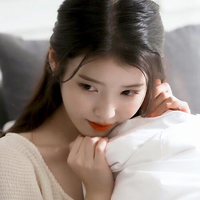 IU
?涂媱
標注季蔓