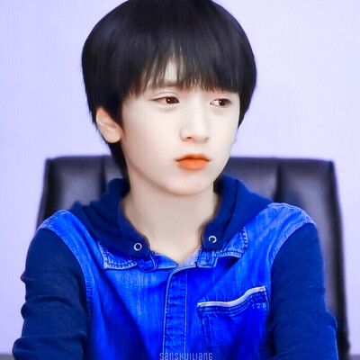 人类幼崽也太可爱了吧！
kiyo～