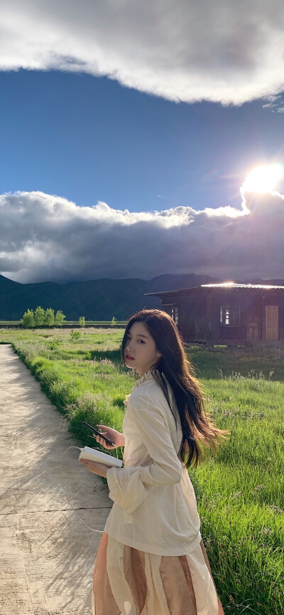 壁纸♡ 自截by FeelingNice 