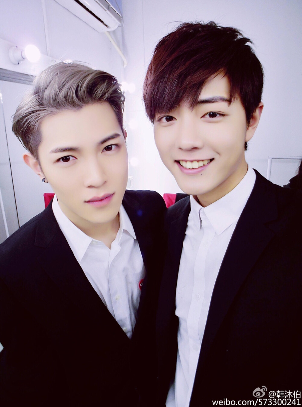 肖战 x玖少年团