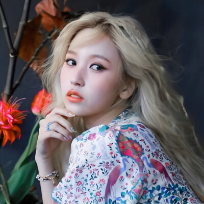 花の愛人·Mina
原截雾眠山©宋崘韵。