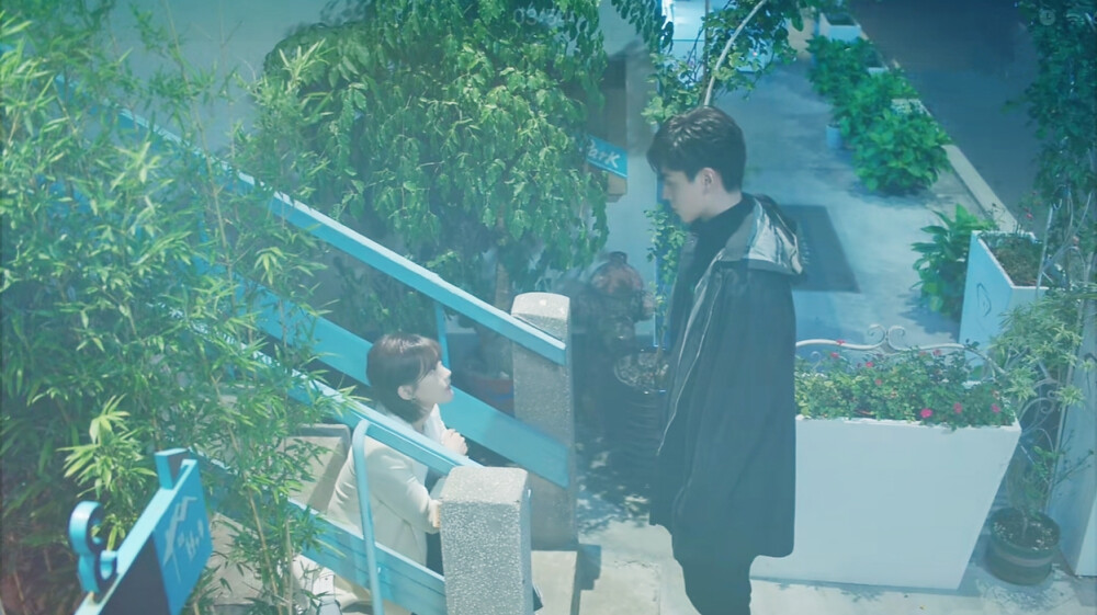 橙光素材
【自截】