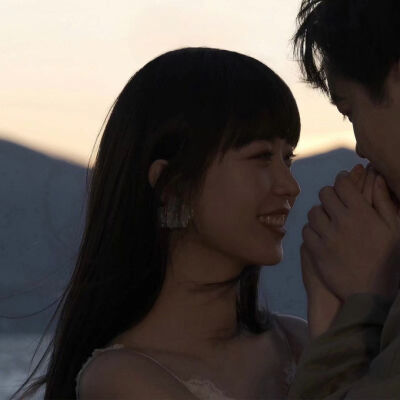 情侣头像 最感动的是他懂得你所有的口是心非。「侵权删」