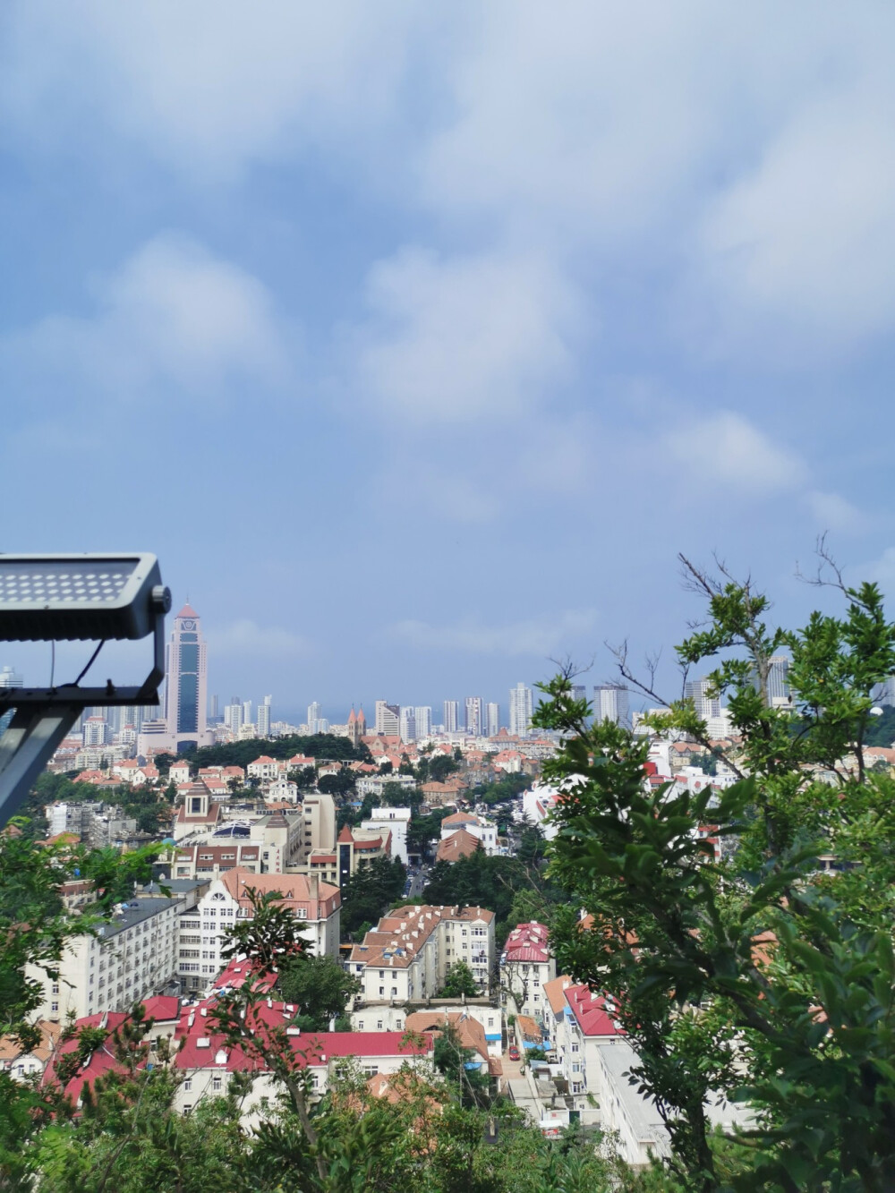 谁不是翻山越岭去爱.