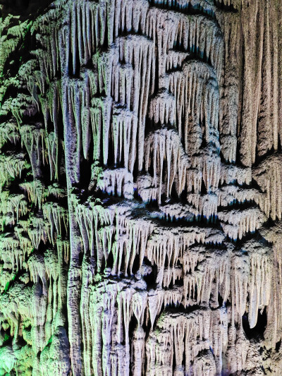 山河远阔，人间烟火