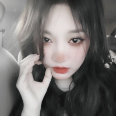 花枯萎了 妳也沒來
宁艺卓ningning