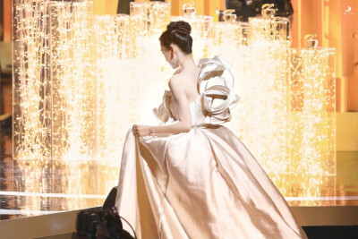 Angelababy
侵权删