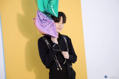 闵玧其
210309 官推➕小蓝书