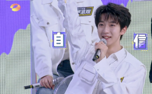 贺峻霖可二改
改哪张赞哪张