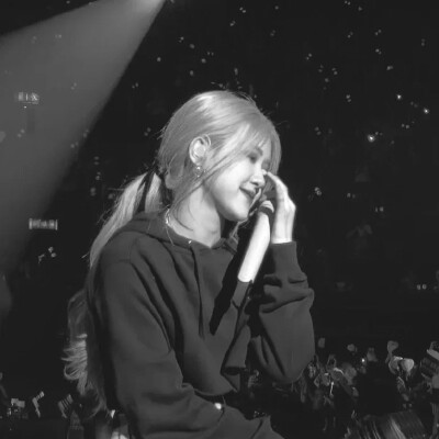 ᴼᴺ ᵀᴴᴱ ᴳʳᵒᵘⁿᵈ