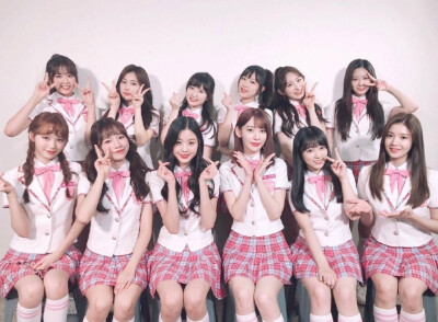 IZ*ONE
cr微博
毕业快乐