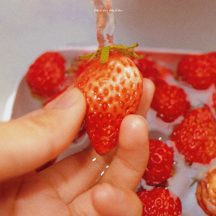 ᵂʰᵉⁿ ʸᵒᵘ'ʳᵉ ⁱⁿ ᵃ ᵇᵃᵈ ᵐᵒᵒᵈ, ᵍᵒ ᵗᵒ ᵗʰᵉ ˢᵘᵖᵉʳᵐᵃʳᵏᵉᵗ ᵗᵒ ʰᵉᵃʳ ᵗʰᵉ ᵍᵒᵒᵈ ⁿᵉʷˢ .
心情不好就去超市听好消息。