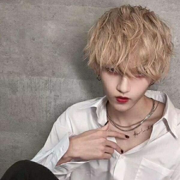 男生头像
关注主页更精彩