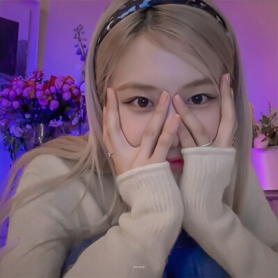 rose朴彩英壁纸背景图 ​