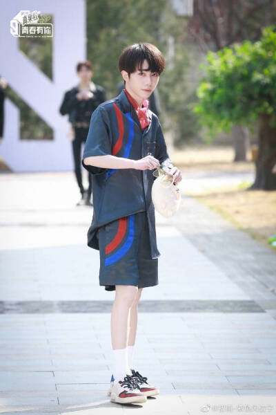 李俊濠出道！
标注：图源出处微博