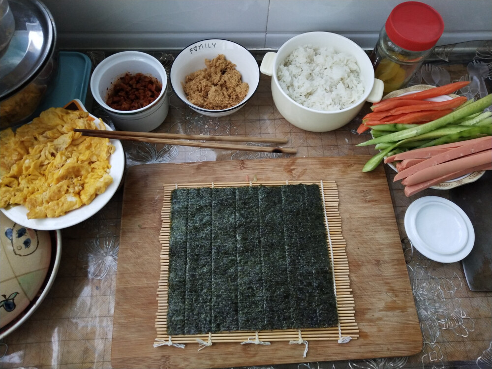 自制紫菜包饭