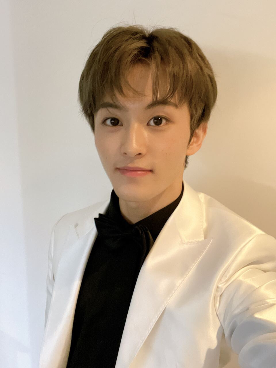 MARK LEE