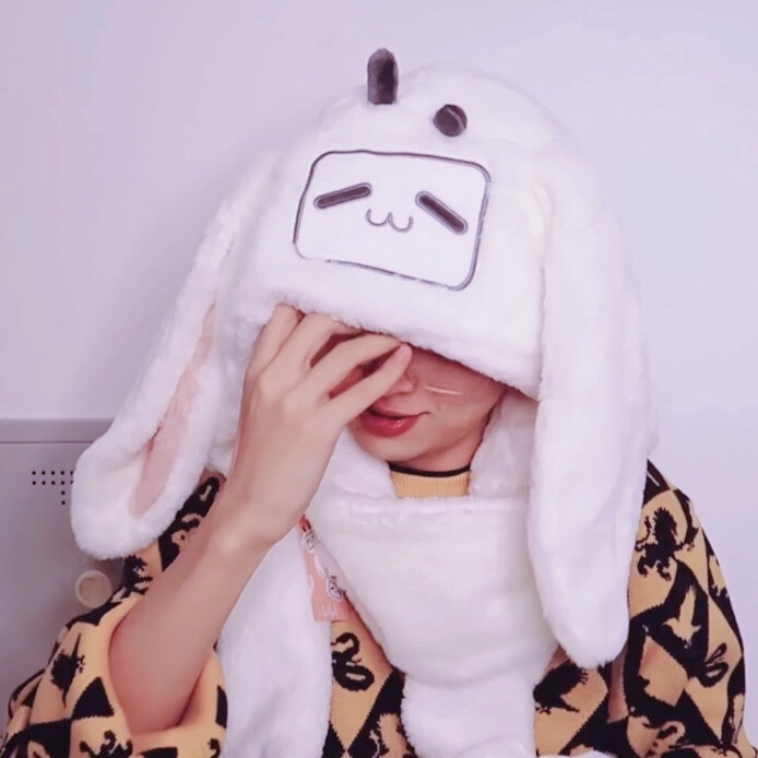 齐思钧和兔子更配哦