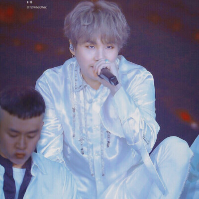 春日邮集·闵玧其