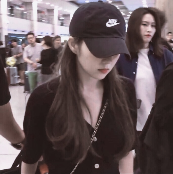 ˙等风来不如去吹风。
˙原截©樊乔音
˙裴珠泫 ／ 江思吟