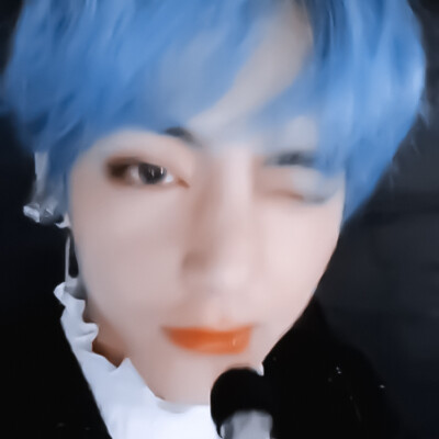 KIM TAEHYUNG'
·原截草莓星球