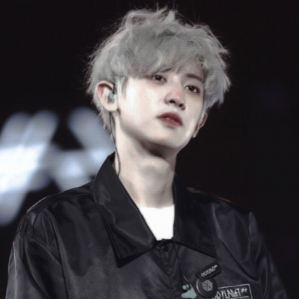  #I still think about you, even when I sleep*Why you always worried that I’m gonna leave。
时间是个好东西，可对于我却不是这样。
朴灿烈。
