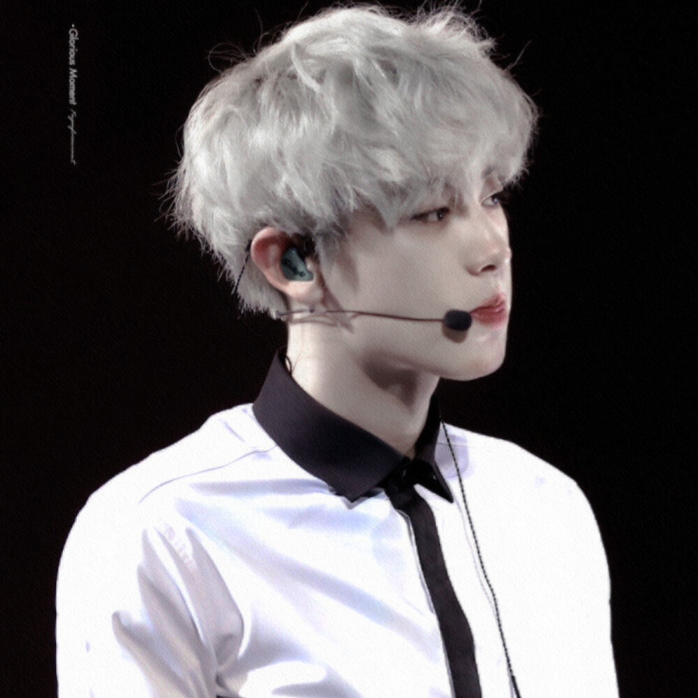  #I still think about you, even when I sleep*Why you always worried that I’m gonna leave。
时间是个好东西，可对于我却不是这样。
朴灿烈。
