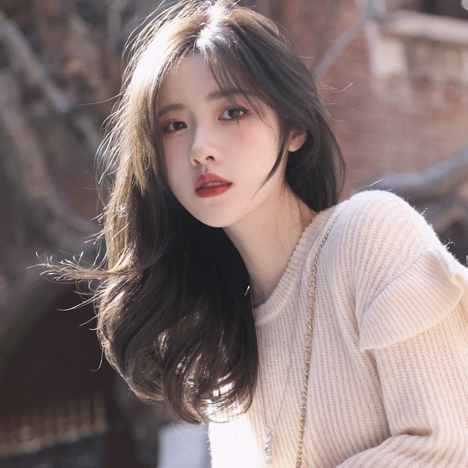 欧美/成熟风女头
“这一次，换我来守护你。”