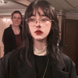 欧美/成熟/优质女头
“星星正在发光 ”