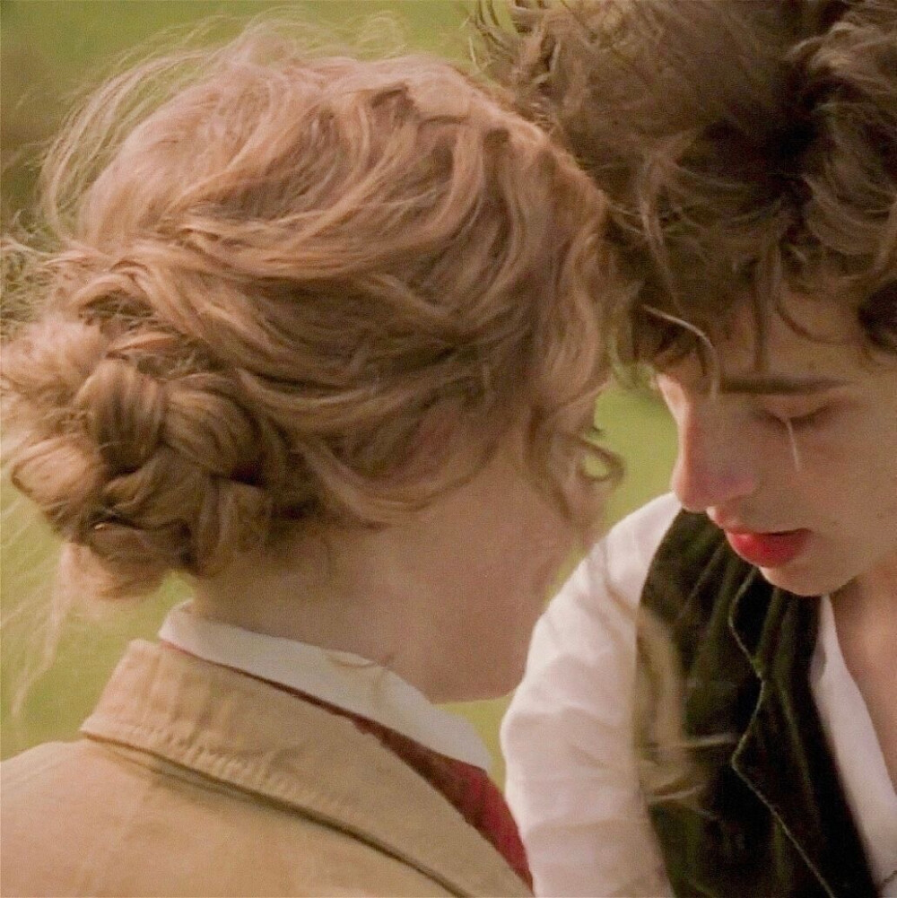 窗外是我想陪你走下去的人间.
今日份情侣头像/ins潮图
源自各处 侵权致歉.