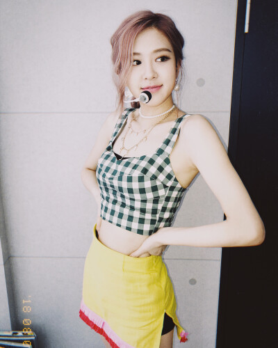 BLACKPINK 朴彩英ROSÉ