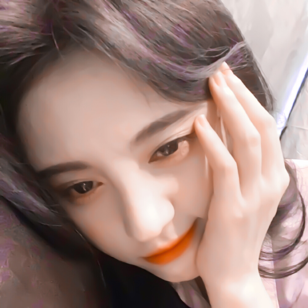 "我认为人潮喧闹的时候 我就不会想起你 可思念总