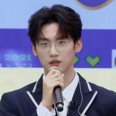 To
我喜欢他 四处碰壁 但却依然勇往直前的样子