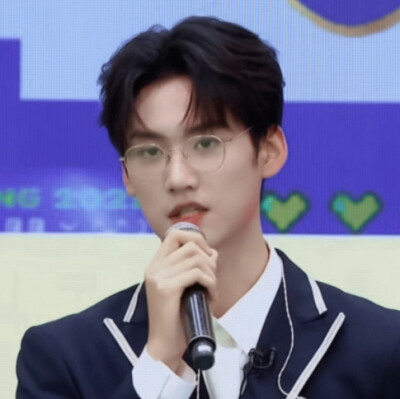 To
我喜欢他 四处碰壁 但却依然勇往直前的样子